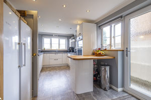 Kitchen- click for photo gallery